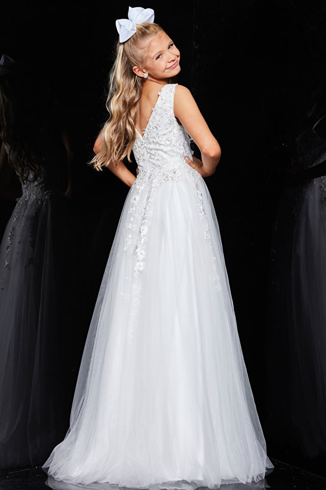 Jovani Kids 00367 is a Long Girls Party Dress, Kids Pageant Gown & Pre Teen Formal Evening Wear gown. This Long Dress Features a V Neckline with wide straps, Floral Applique Embellished Bodice with Embellishments cascading into the A Line Skirt. Great for Flower Girls Dresses, spring formals & Pageant Dresses!