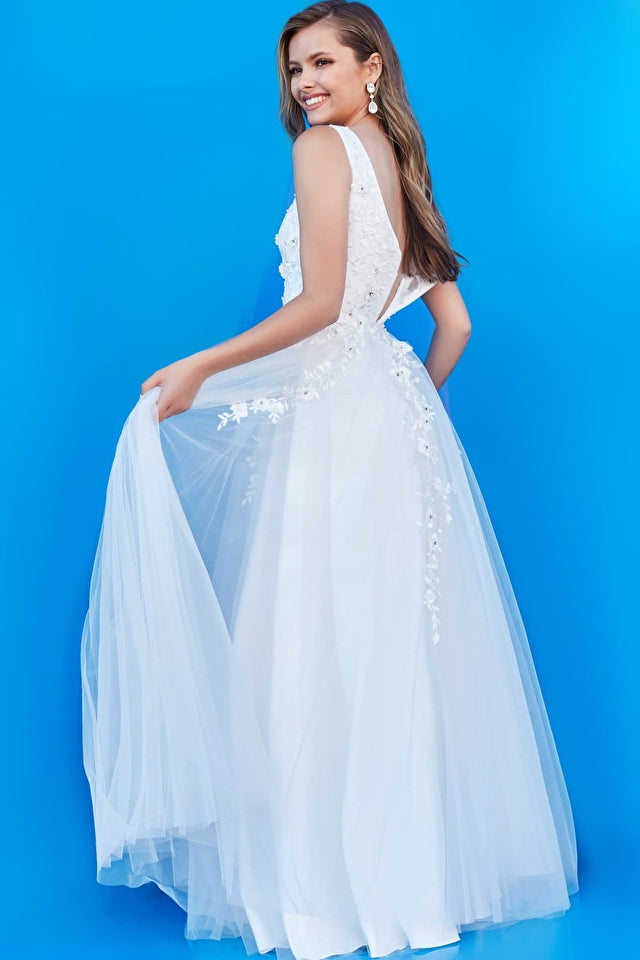 Jovani Kids 00367 is a Long Girls Party Dress, Kids Pageant Gown & Pre Teen Formal Evening Wear gown. This Long Dress Features a V Neckline with wide straps, Floral Applique Embellished Bodice with Embellishments cascading into the A Line Skirt. Great for Flower Girls Dresses, spring formals & Pageant Dresses!