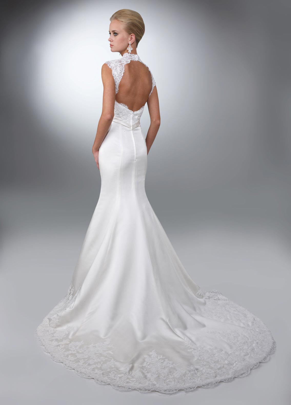 DaVinci Wedding Dress 50083 Available in Size 4 White satin&nbsp;  Fit and flare gown with a lace bust, sweetheart neckline and lace straps that extend into a keyhole back. Satin trim at empire waist leads into a satin skirt with a lace hem and a zipper back. Bridal Fit &amp; Flare with sheer lace straps and a keyhole cutout back. sweeping train.&nbsp;