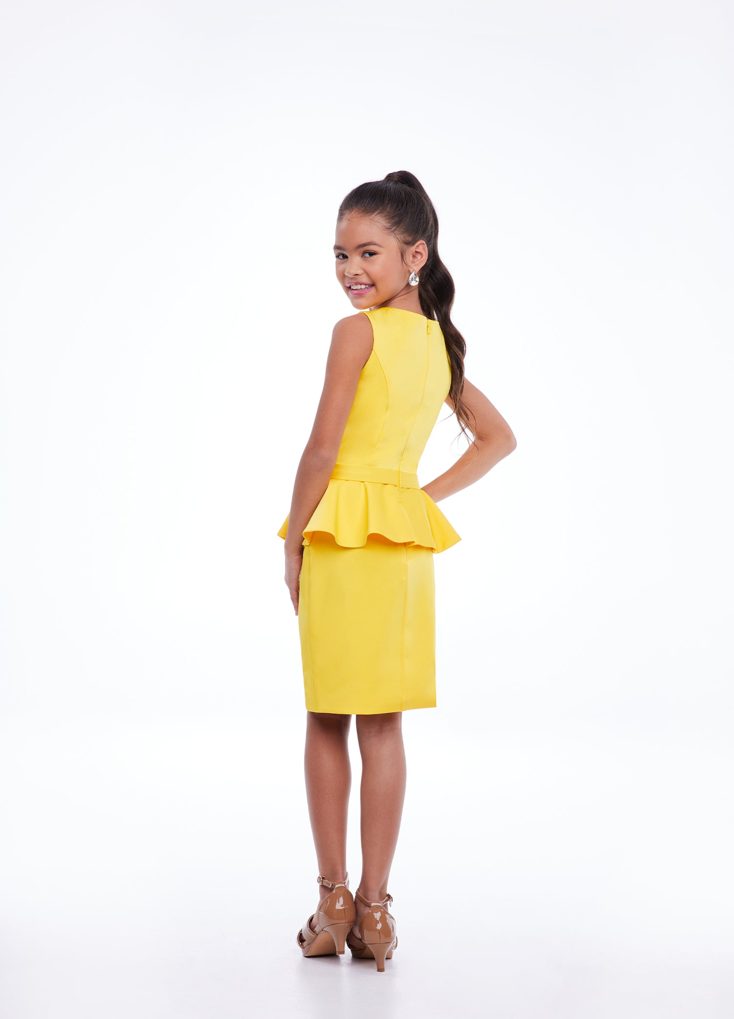 Ashley Lauren Kids 8097 Short Crepe Peplum Cocktail Dress Pageant Interview This stunning crepe cocktail dress features a crew neckline giving way a peplum with bow detail. Crew Neckline Peplum Detail Bow Accent Crepe Available Sizes: 2-14 Available Colors: Pink, Aqua, Yellow