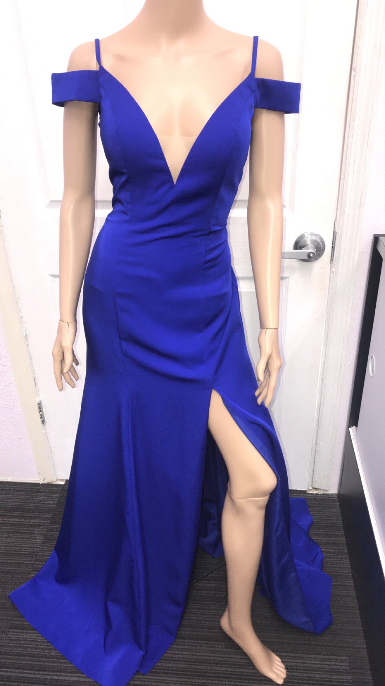 Jovani JVN57297 Size 4 Royal off the shoulder Prom Dress Pageant Gown Slit