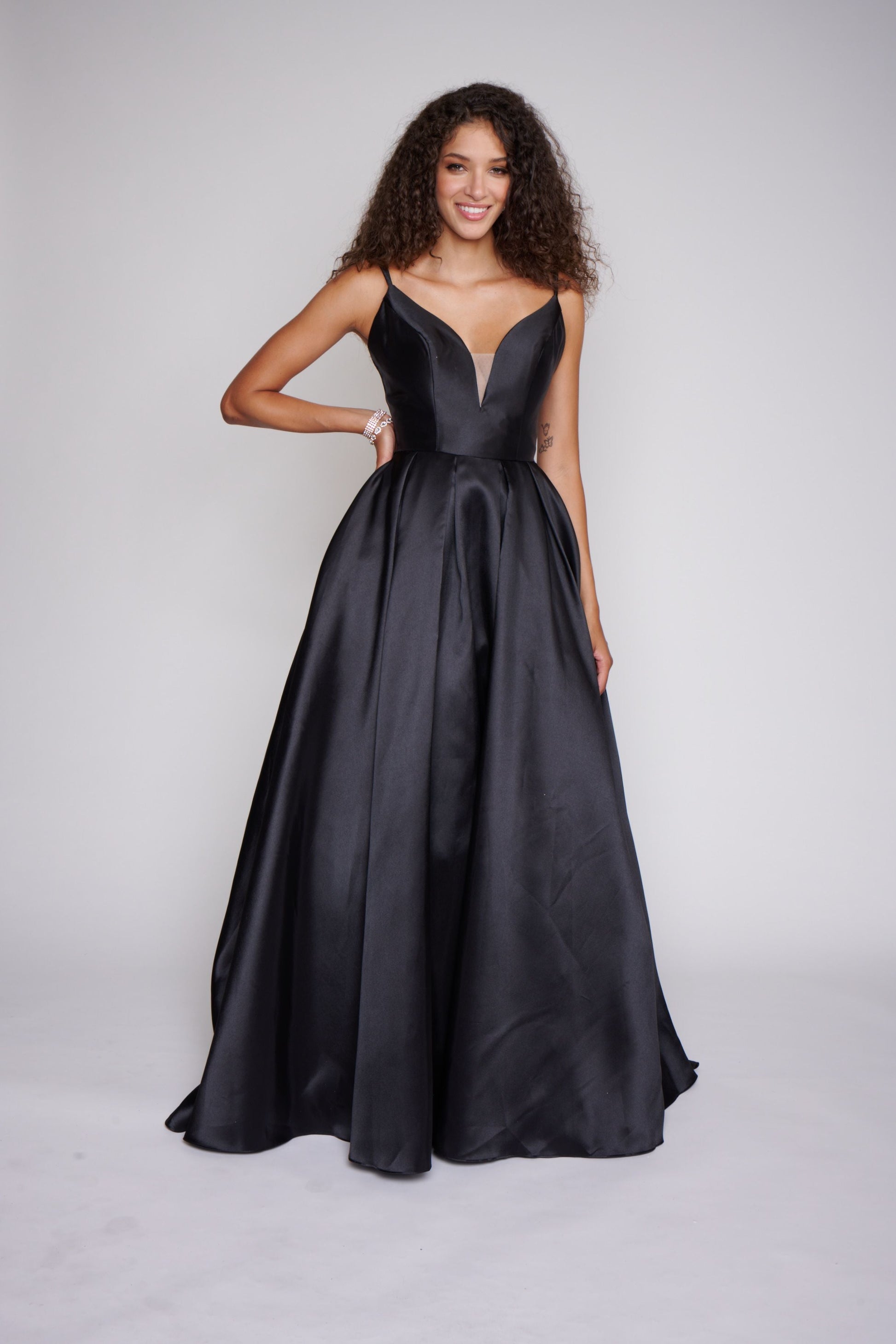 Nina-Canacci-B1900-Black-Prom-Dress-front-Ballgown